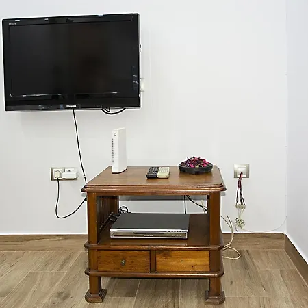 Triana Apartment *