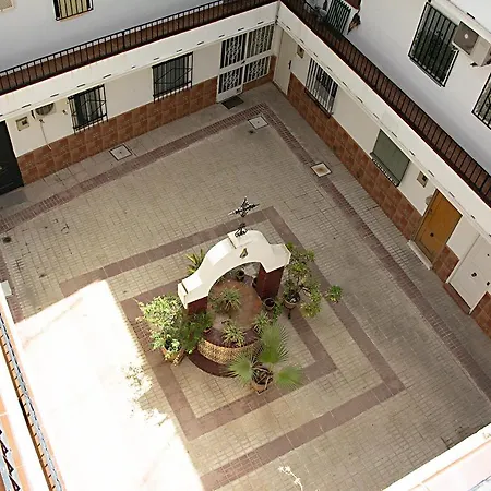 Triana Apartment *